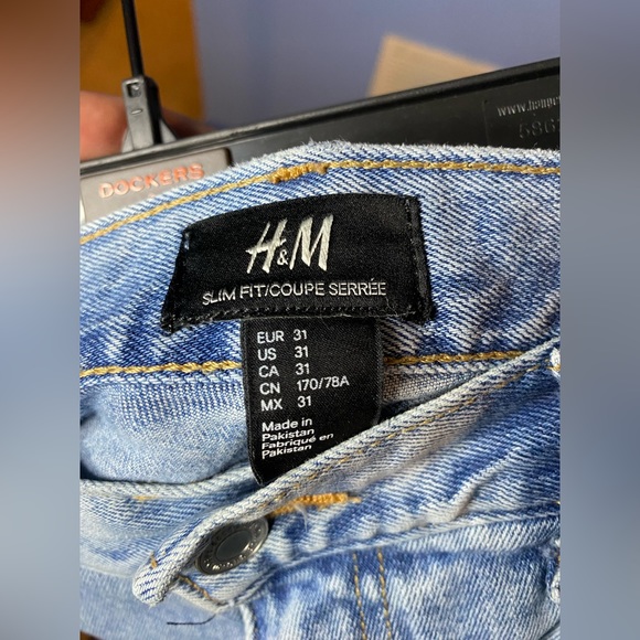 light wash jorts - Picture 3 of 3